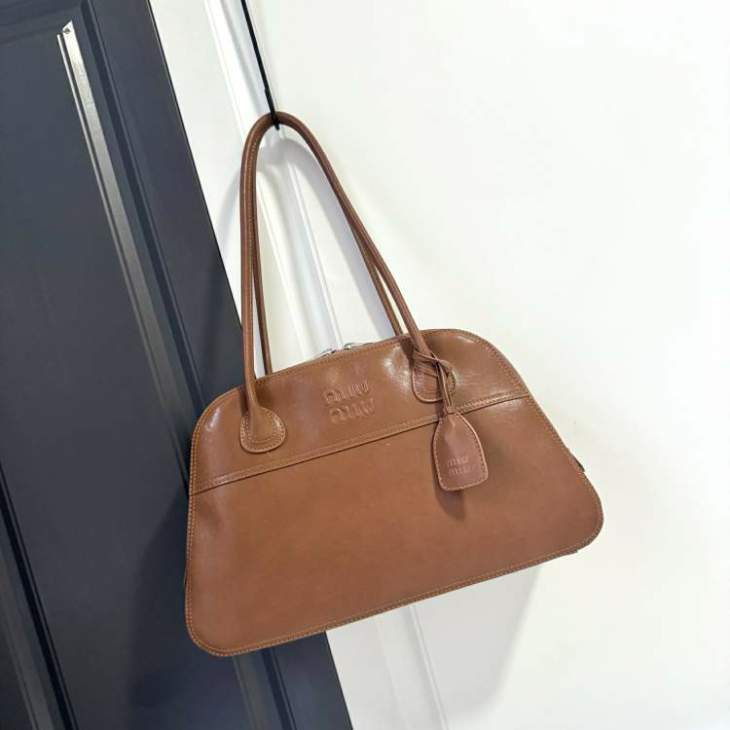 Picture of Miu Miu Handbags _SKUfw233563912fw